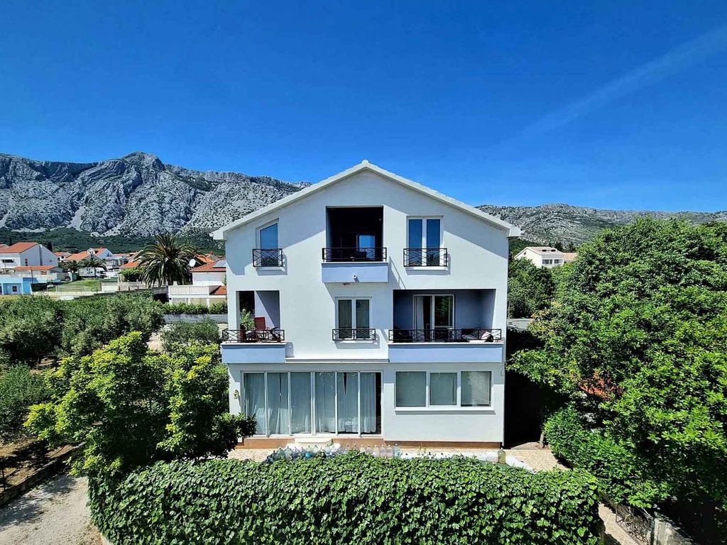 Ferienwohnung mit Meerblick und Terrasse