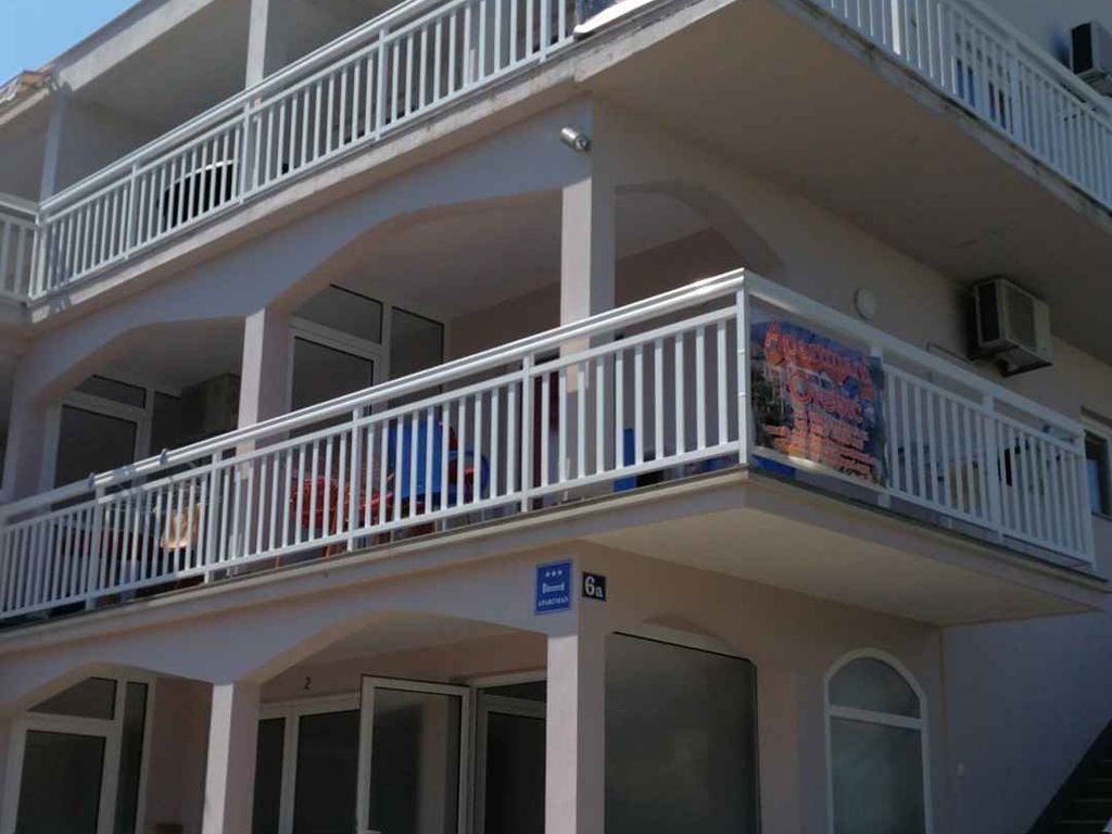 Erdgeschosswohnung mit Meerblick