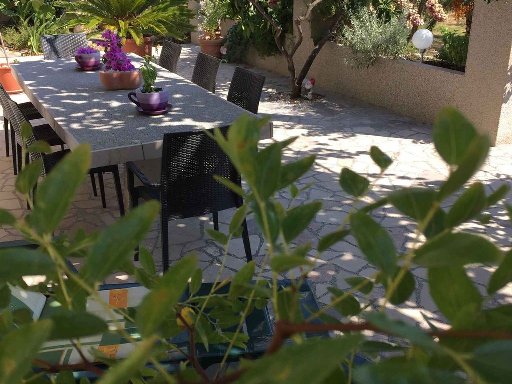 Ferienwohnung mit Terrasse und Meerblick