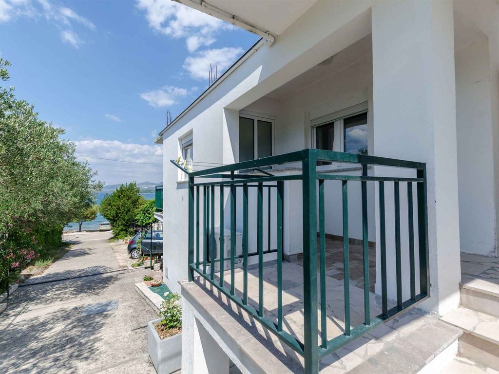 Ferienwohnung mit Balkon und Grill