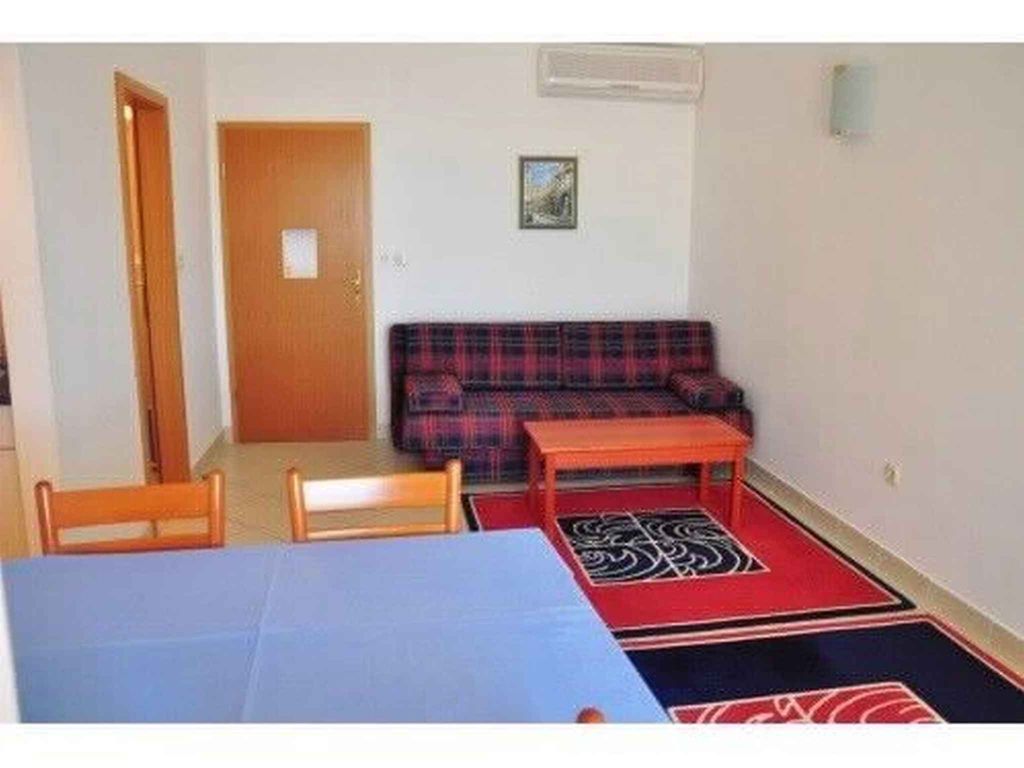Ferienwohnung mit Pool und Meerblick