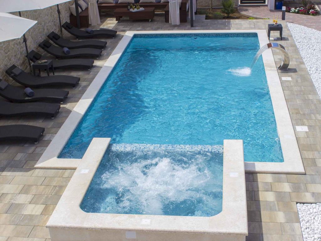 Ferienwohnung mit Pool zur gemeinsamen Nutzung