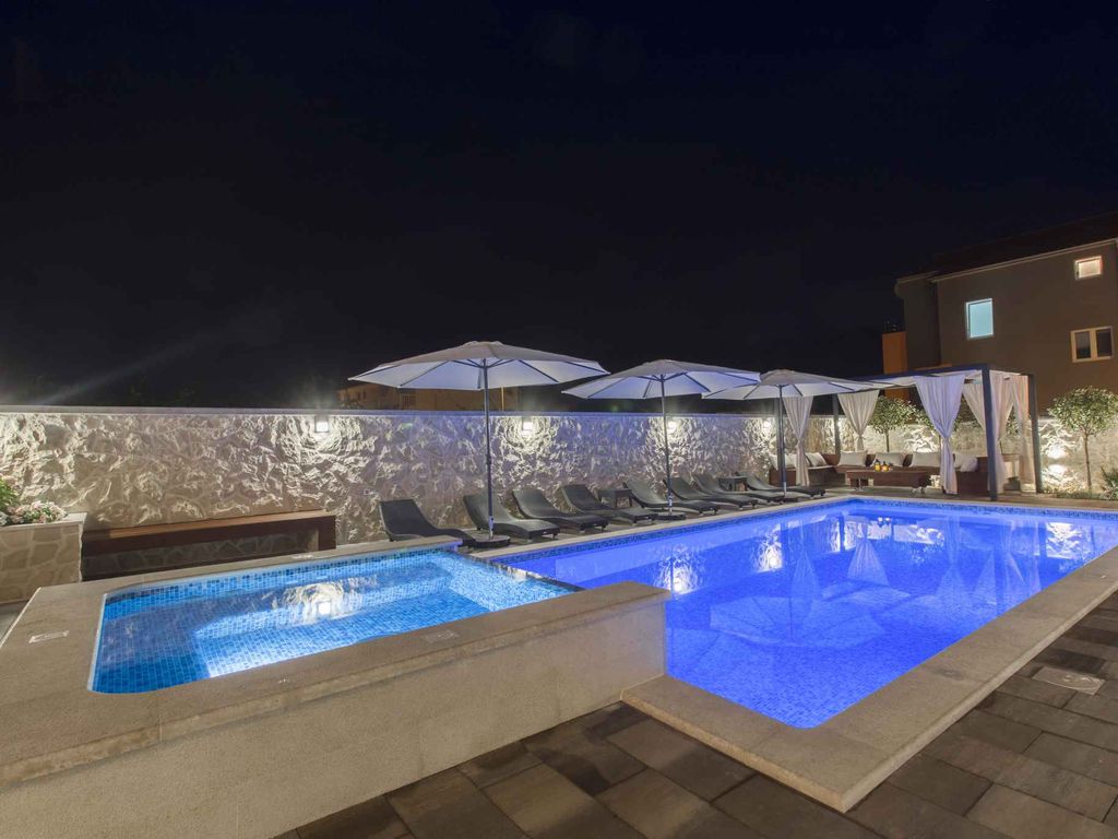 Ferienwohnung mit Pool zur gemeinsamen Nutzung