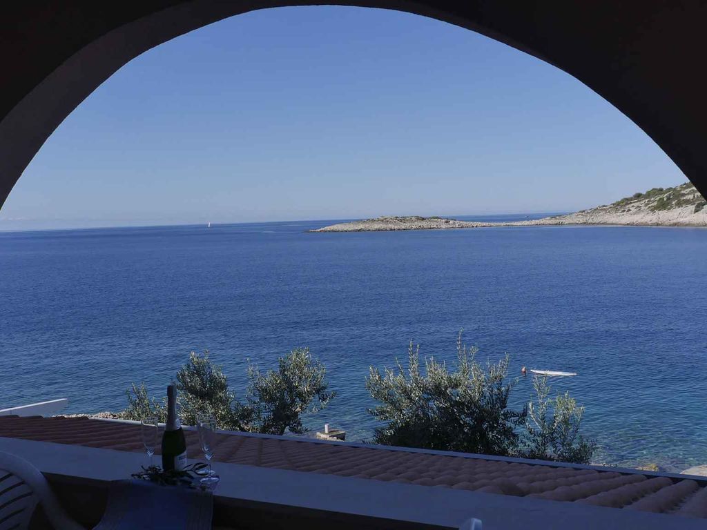 Ferienwohnung für 4 Pers direkt am Meer