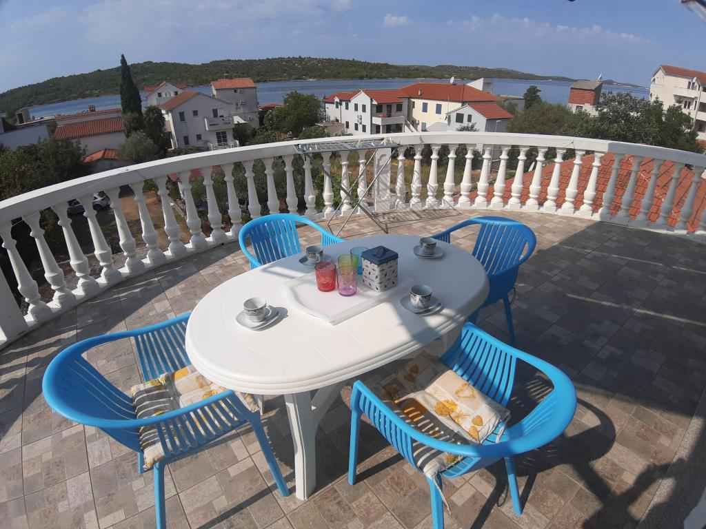 Ferienwohnung mit Terrasse und Klimaanlage