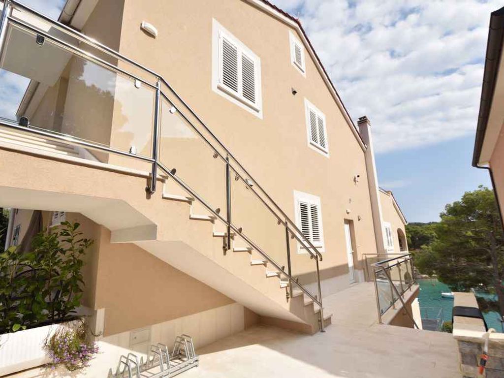 Ferienwohnung mit Terrasse 200 m vom Strand entfernt