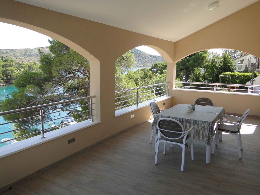 Ferienwohnung mit Terrasse und Klimaanlage