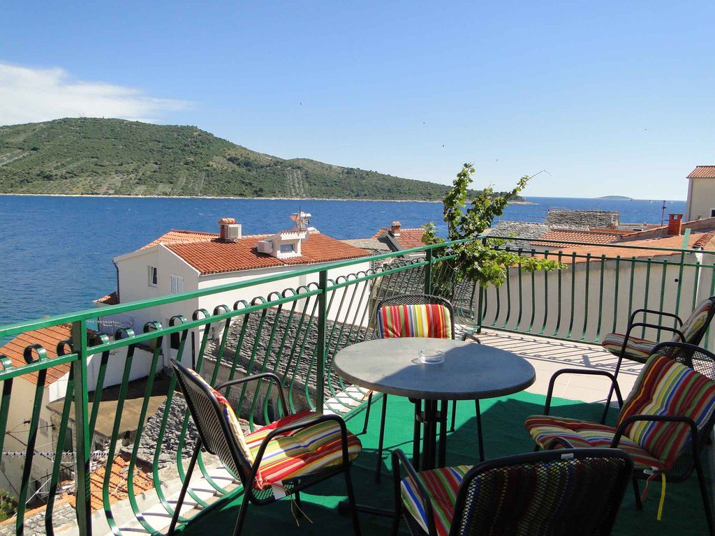 Ferienwohnung mit Terrasse und Meerblick