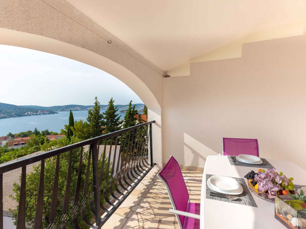 Ferienwohnung mit Meerblick 250 m vom Strand