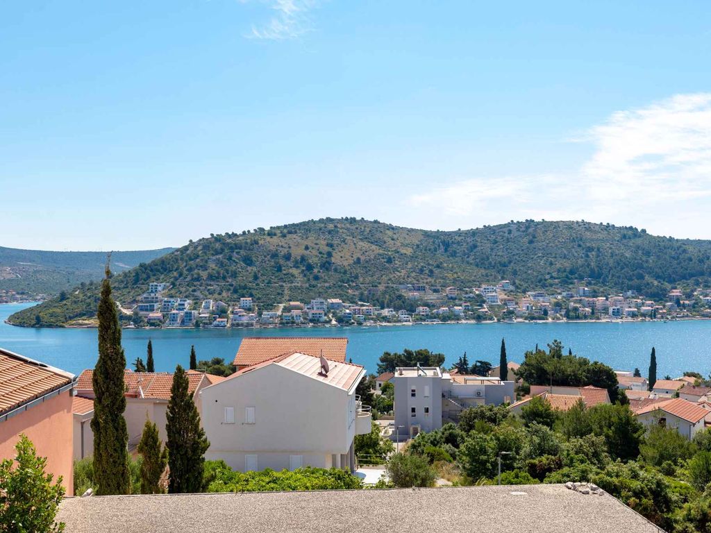 Ferienwohnung mit Meerblick 250 m vom Strand