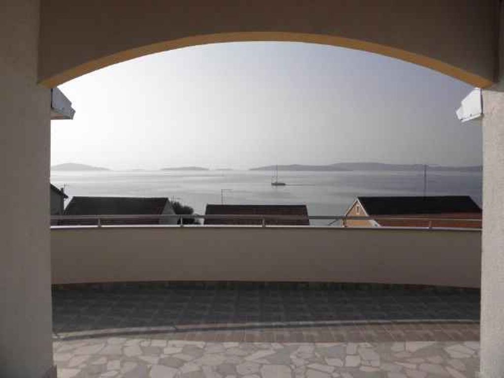 Ferienwohnung mit Klimaanlage und Meerblick