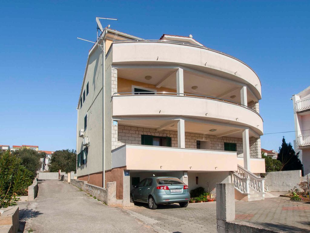 Ferienwohnung mit Klimaanlage und Meerblick