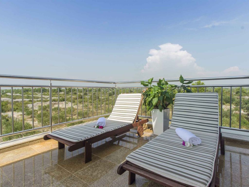 Ferienwohnung mit Klimaanlage und Pool