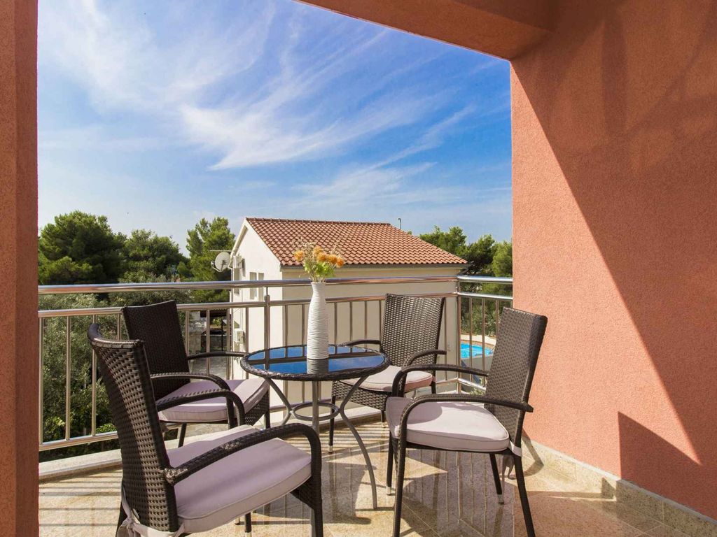 Ferienwohnung mit Pool und Klimaanlage