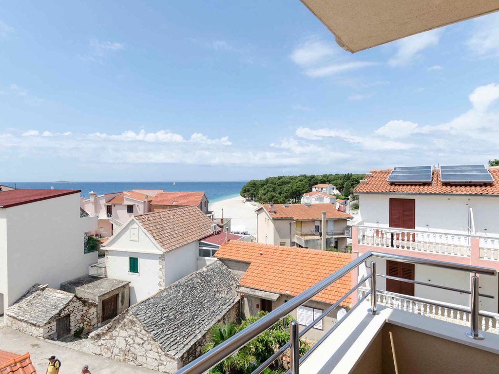 Ferienwohnung mit Klimaanlage und Balkon