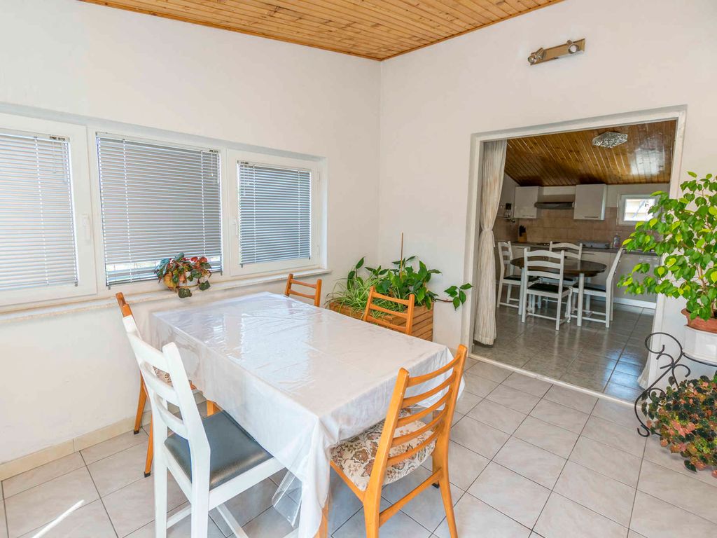 Ferienwohnung Mit Internet und Klimaanlage,Grill