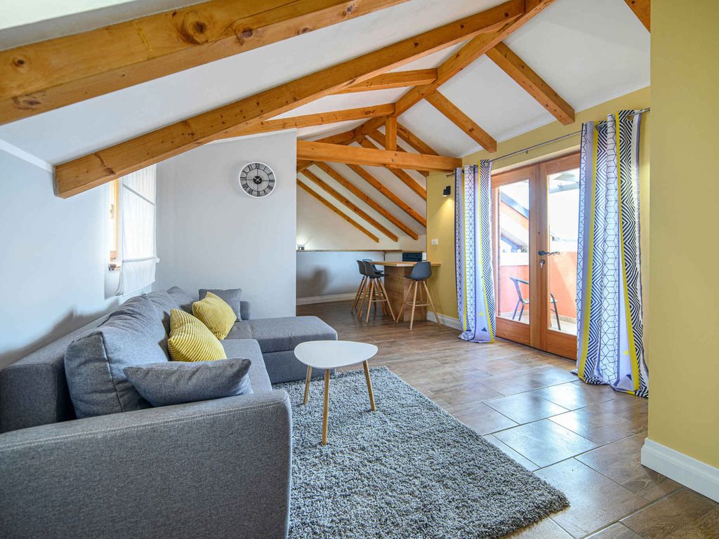 Ferienwohnung mit Terrasse und Klimaanlage