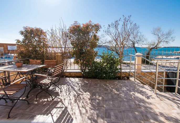 Ferienwohnung mit Terrasse und Klimaanlage