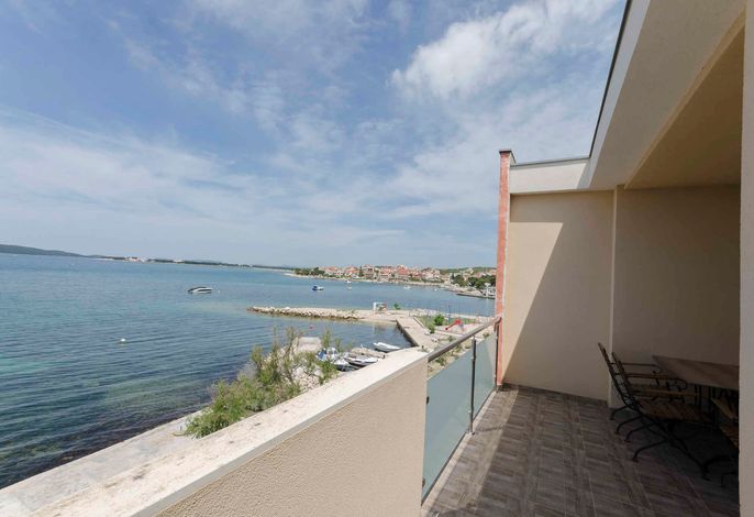 Ferienwohnung mit Balkon und Klimaanlage
