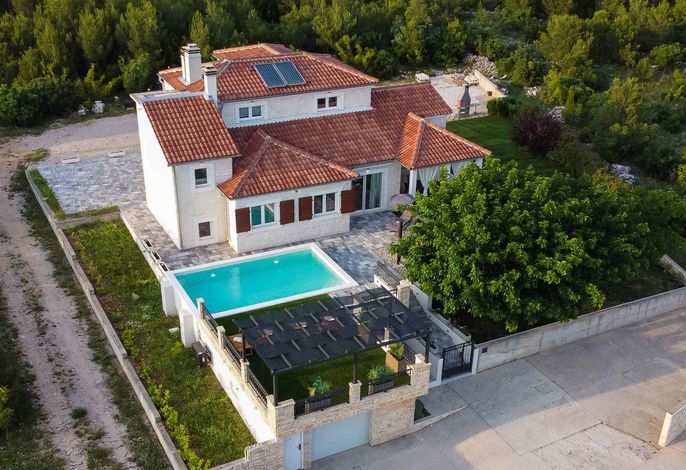 Ferienhaus mit Klimaanlage und Außenpool – Foto 5