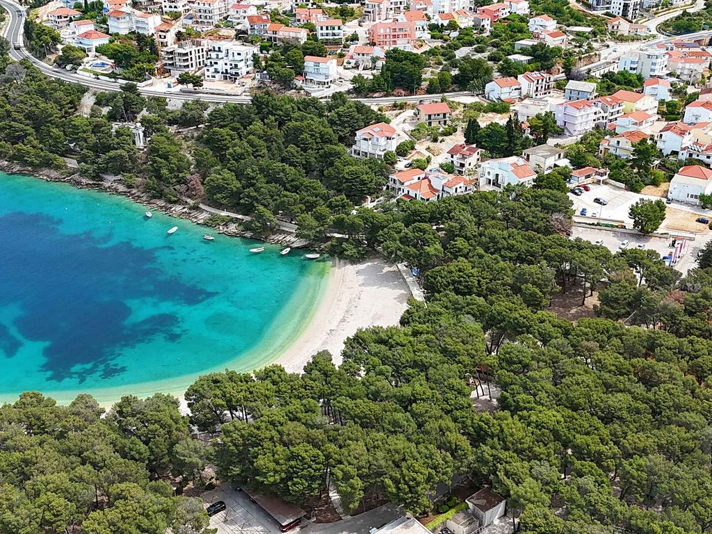 Ferienwohnung mit Klimaanlage und Balkon in der Nähe vom Strand