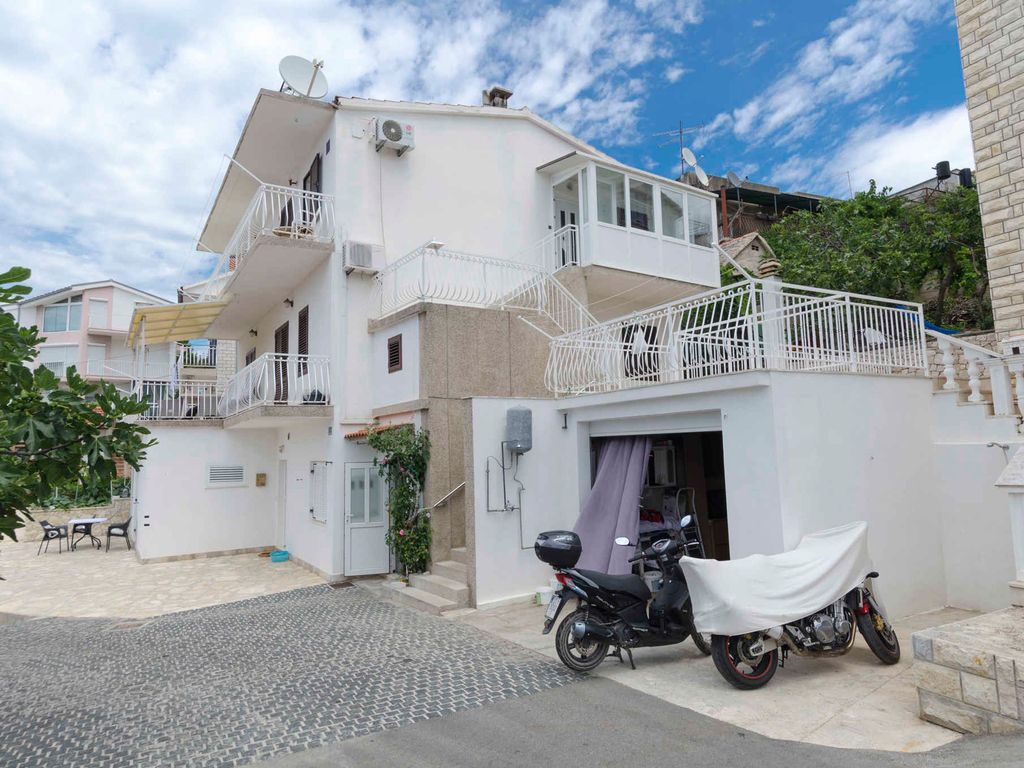 Ferienwohnung mit Balkon und Meerblick