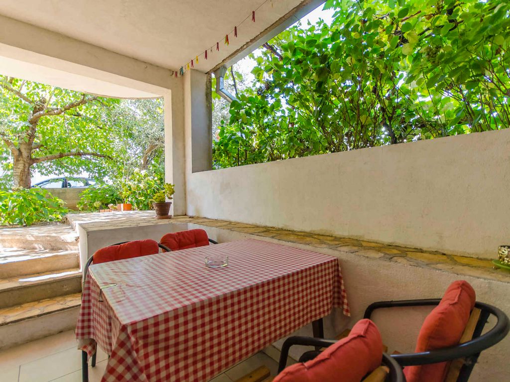 Ferienwohnung mit Terrasse und Klimaanlage