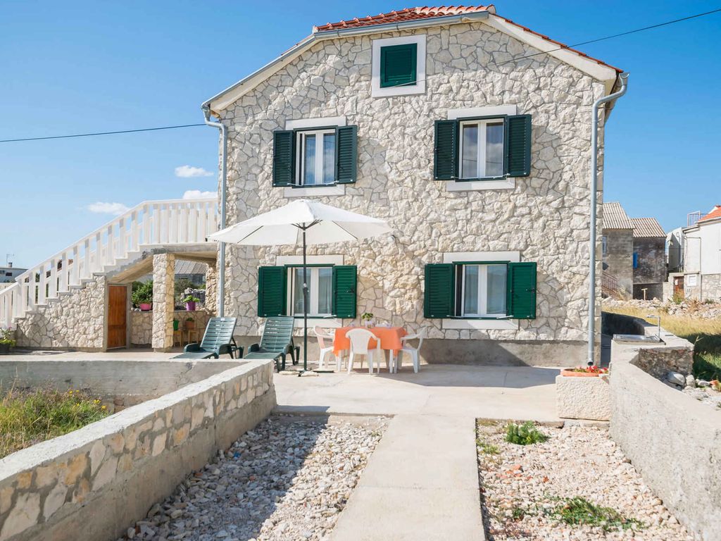 Ferienwohnung am Meer mit Klimaanlage und Terrasse