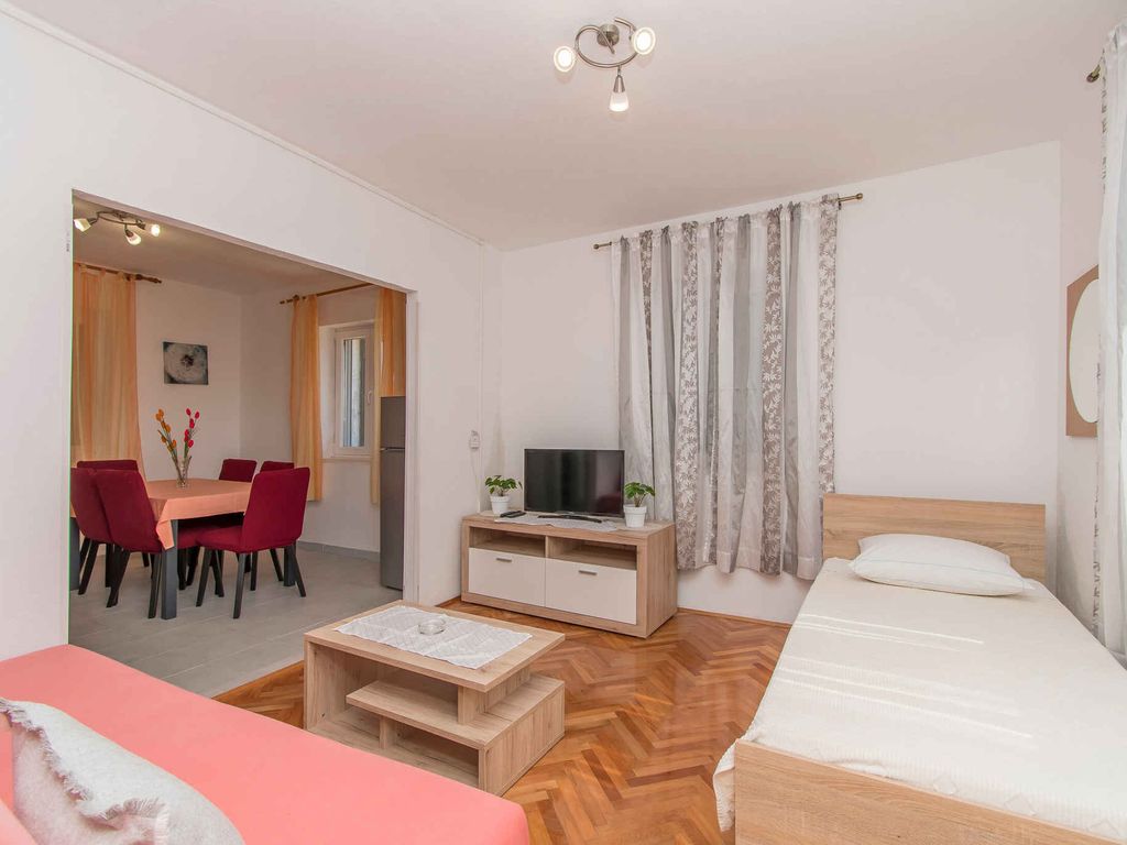 Ferienwohnung am Meer mit Klimaanlage und Terrasse