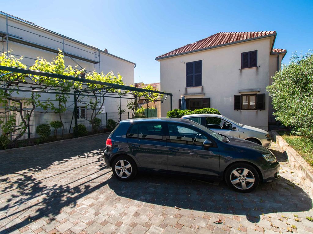 Ferienwohnung mit Terrasse