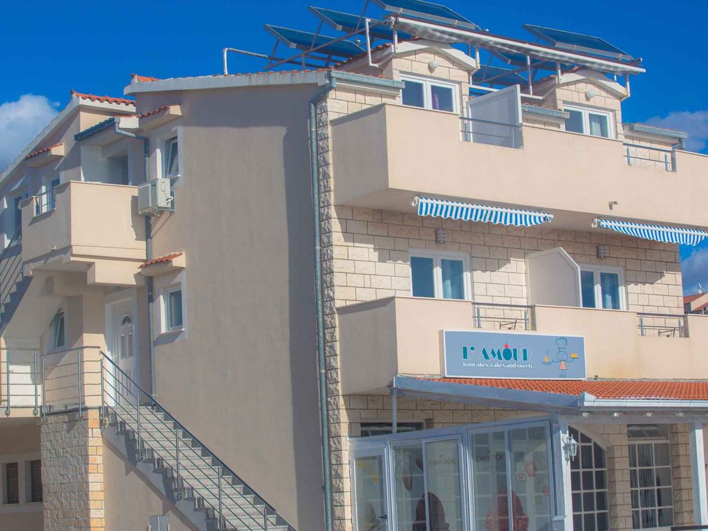 Ferienwohnung mit Klimaanlage direkt an der Küste