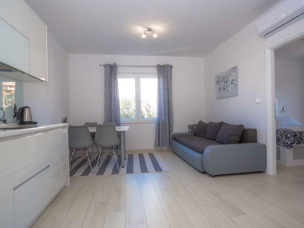 Ferienwohnung mit Klimaanlage direkt an der Küste