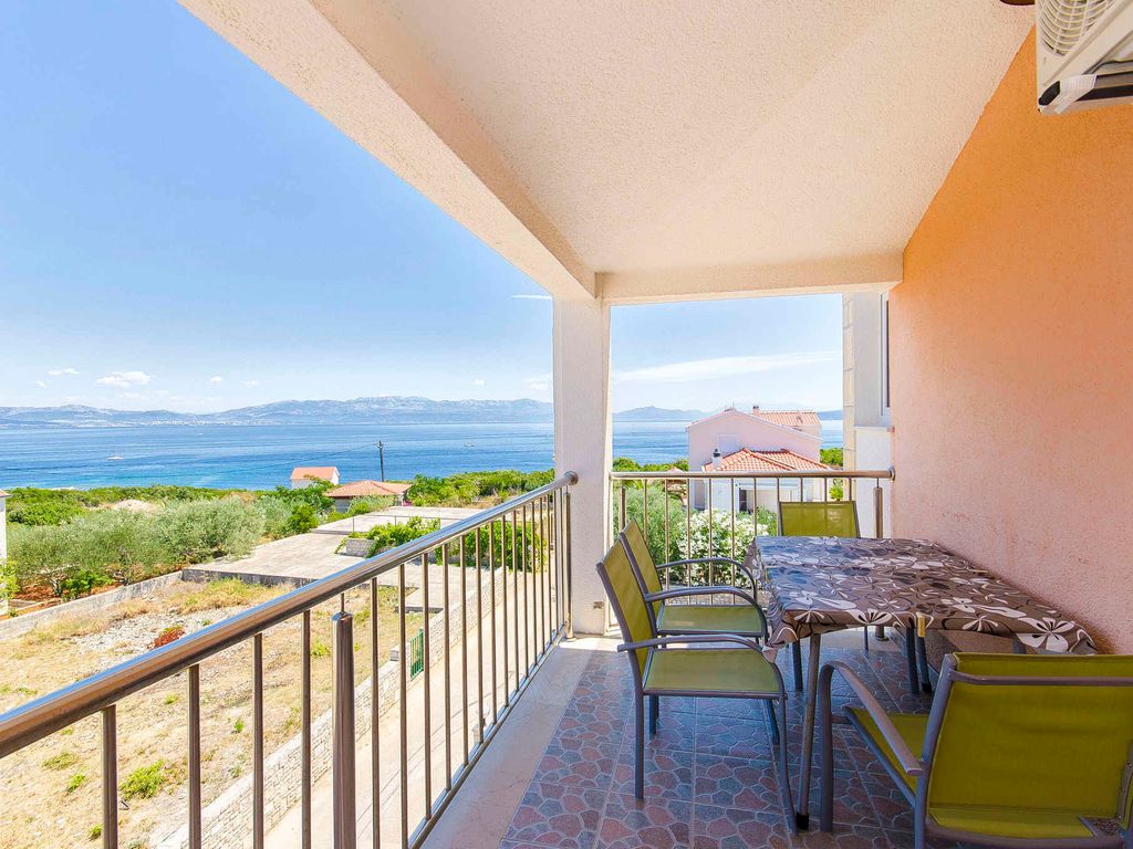 Ferienwohnung mit Internet, Klimaanlage und mit Meerblick