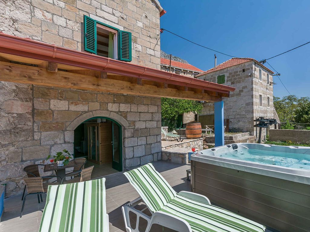 Ferienhaus mit Klimaanlage, Whirpool und Sauna
