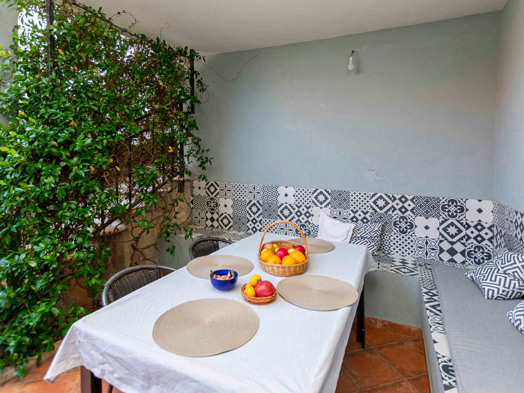 Ferienwohnung mit Terrasse und Pool