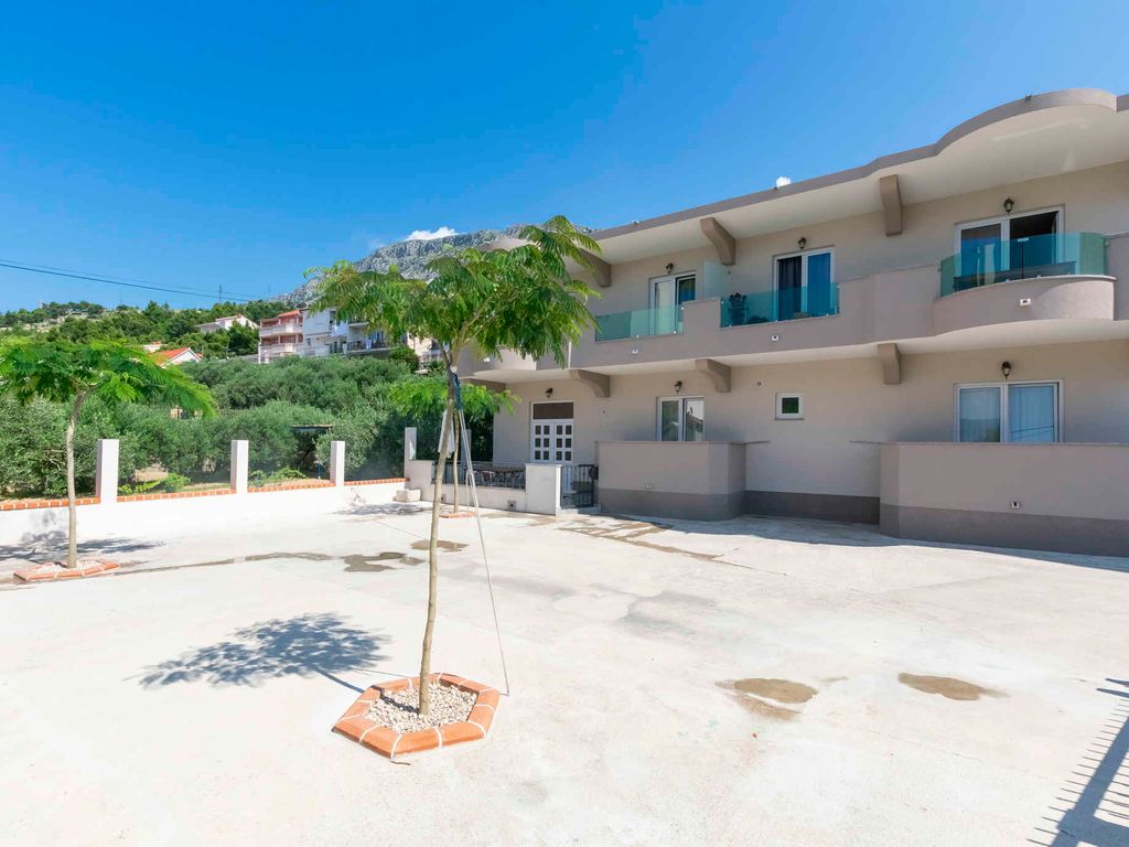 Ferienwohnung mit Balkon und Grill