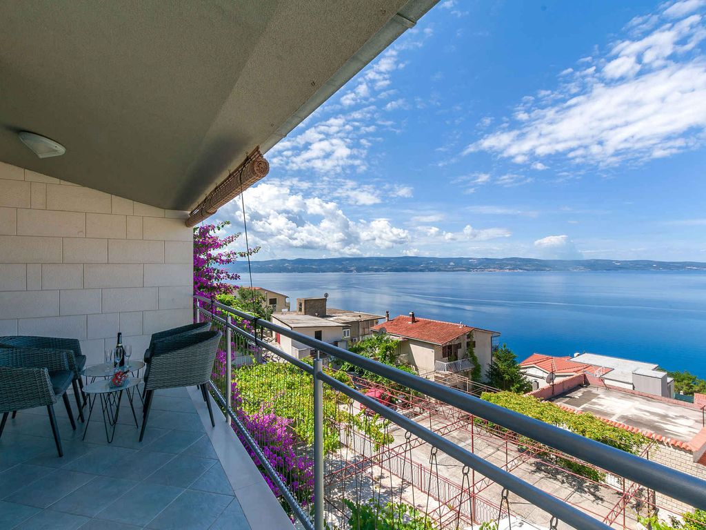 Ferienwohnung mit Balkon und Grill