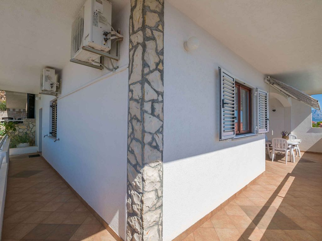 Ferienwohnung mit Balkon und Grill