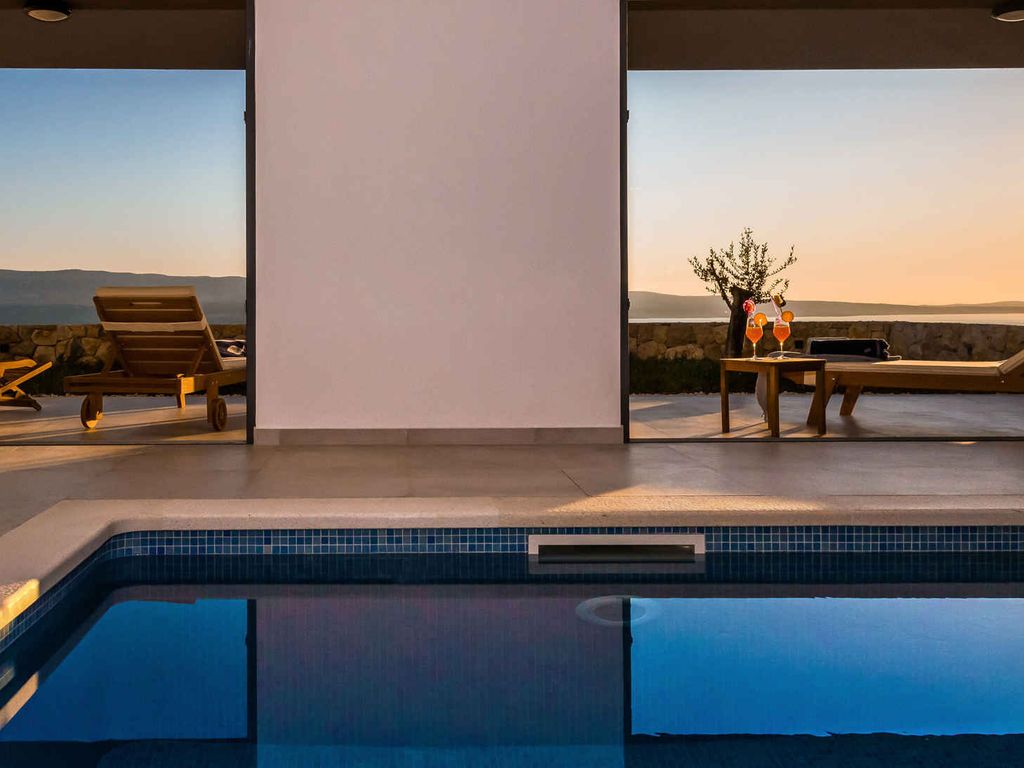 Ferienhaus mit Klimaanlage und Innenpool