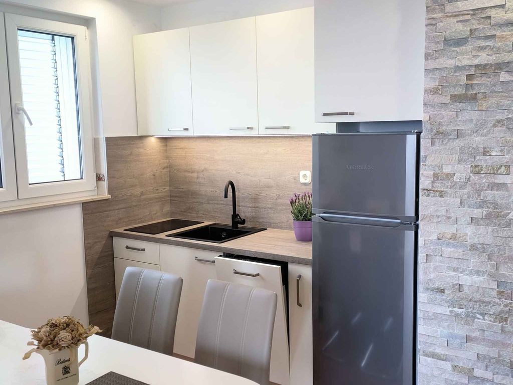 Ferienwohnung mit Balkon und Meerblick