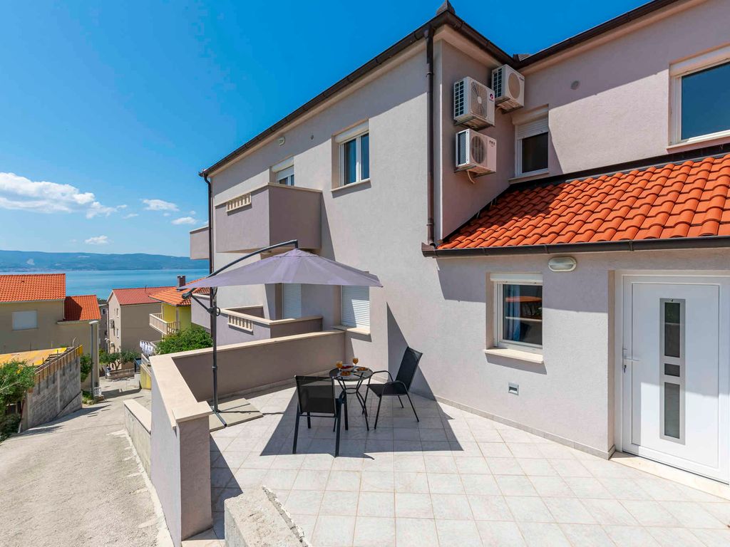 Ferienwohnung mit Klimaanlage und Terrasse