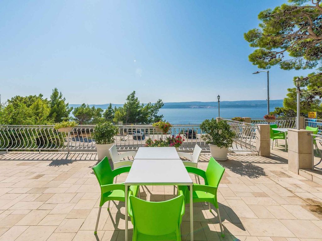 Studio mit gemeinsamer Terrasse direkt am Meer