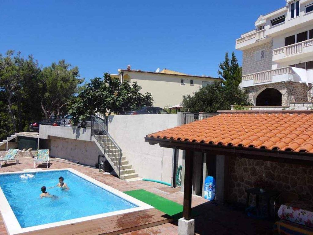 Ferienwohnung mit Pool