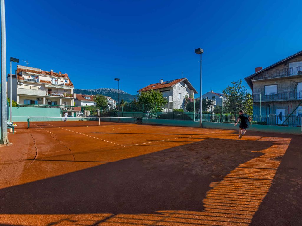 Ferienwohnung Unterkunft mit Tennismöglichkeit