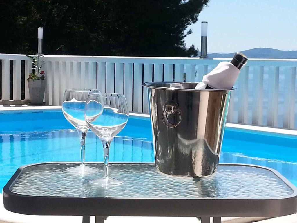 Ferienwohnung mit Terrasse und Außenpool