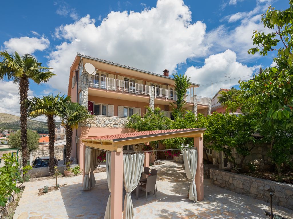 Ferienwohnung mit Terrasse und Klimaanlage