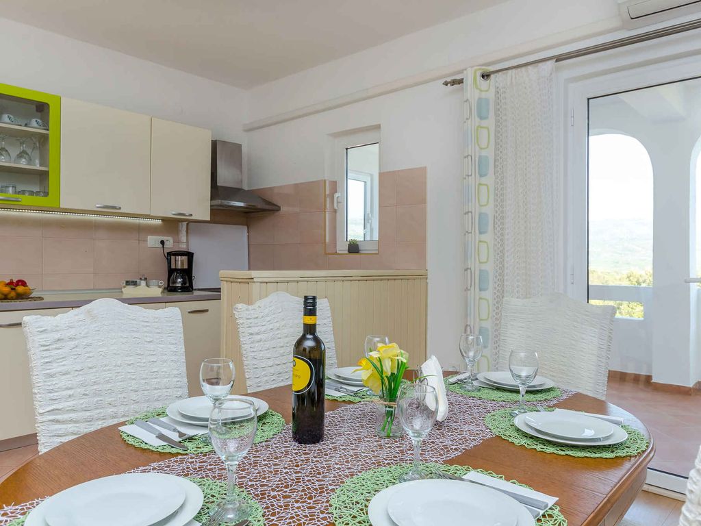 Ferienhaus mit Außenpool