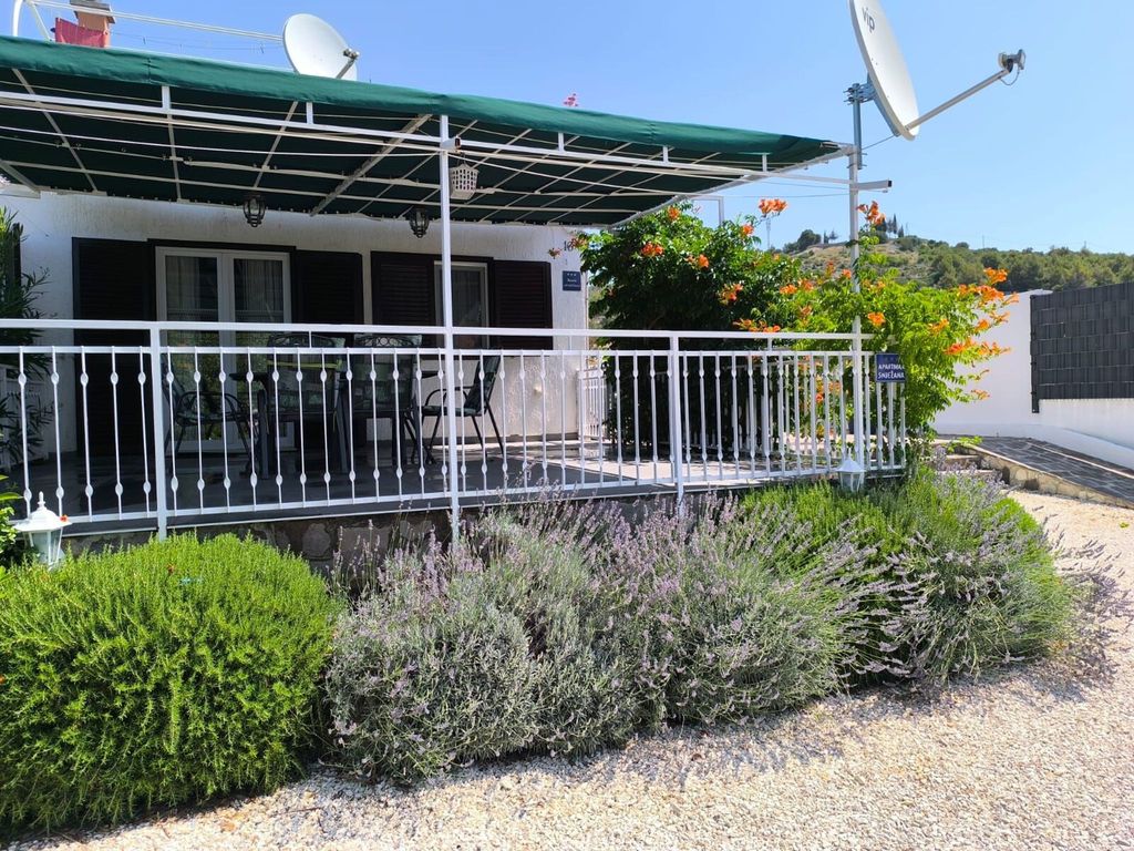Ferienwohnung mit Terrasse und Außenpool