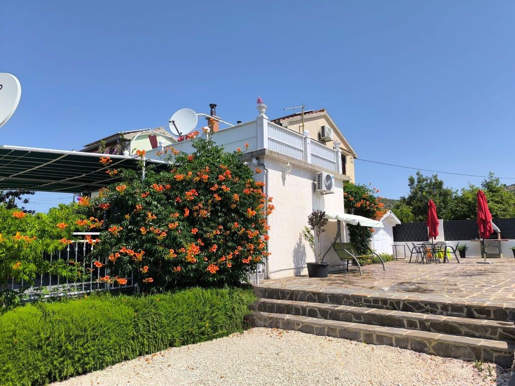 Ferienwohnung mit Terrasse und Außenpool