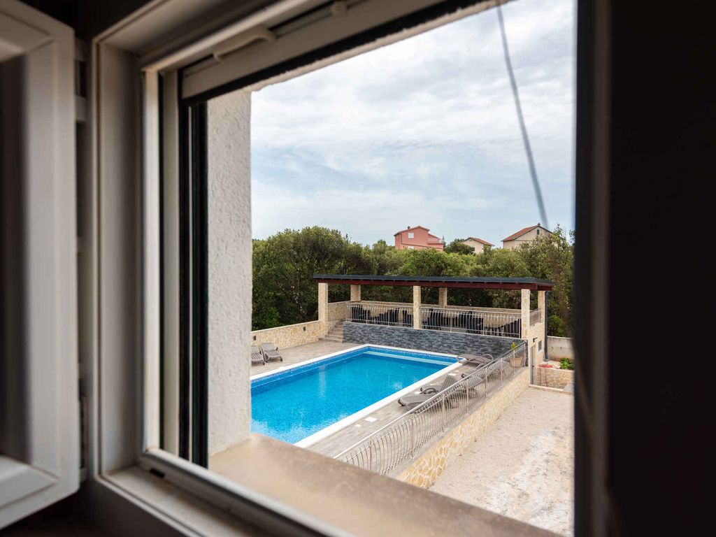 Ferienwohnung mit Schwimmbad